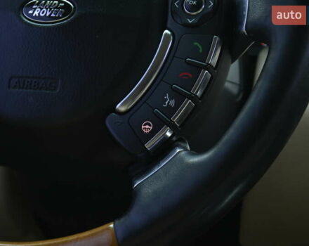 Чорний Ленд Ровер Рендж Ровер, об'ємом двигуна 3.63 л та пробігом 142 тис. км за 18800 $, фото 46 на Automoto.ua