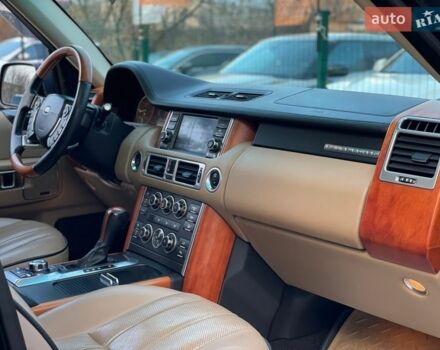 Чорний Ленд Ровер Рендж Ровер, об'ємом двигуна 3.6 л та пробігом 142 тис. км за 19655 $, фото 36 на Automoto.ua