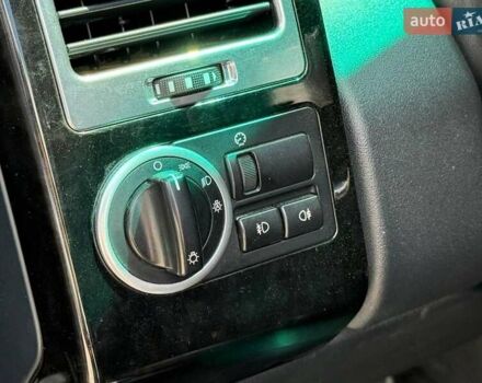 Чорний Ленд Ровер Рендж Ровер, об'ємом двигуна 3.6 л та пробігом 280 тис. км за 18290 $, фото 13 на Automoto.ua