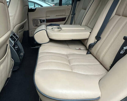 Черный Ленд Ровер Рендж Ровер, объемом двигателя 5 л и пробегом 168 тыс. км за 15900 $, фото 15 на Automoto.ua