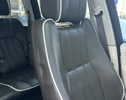 Чорний Ленд Ровер Рендж Ровер, об'ємом двигуна 5 л та пробігом 187 тис. км за 14900 $, фото 32 на Automoto.ua