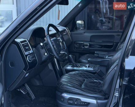 Чорний Ленд Ровер Рендж Ровер, об'ємом двигуна 5 л та пробігом 190 тис. км за 13999 $, фото 12 на Automoto.ua