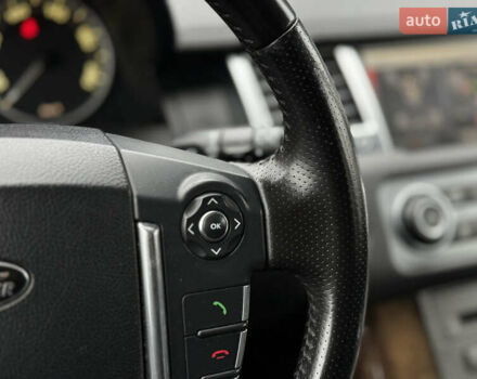 Черный Ленд Ровер Рендж Ровер, объемом двигателя 3 л и пробегом 252 тыс. км за 14500 $, фото 32 на Automoto.ua