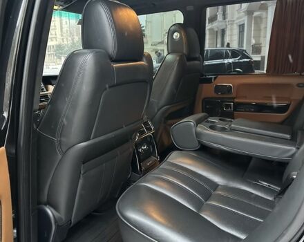 Чорний Ленд Ровер Рендж Ровер, об'ємом двигуна 5 л та пробігом 220 тис. км за 15000 $, фото 13 на Automoto.ua