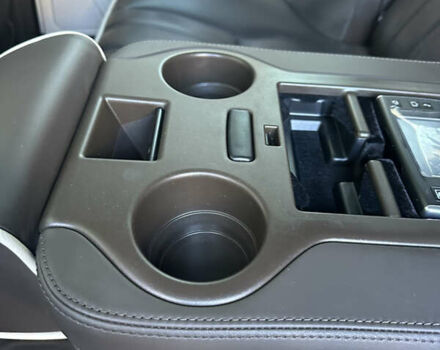 Чорний Ленд Ровер Рендж Ровер, об'ємом двигуна 5 л та пробігом 187 тис. км за 14900 $, фото 47 на Automoto.ua