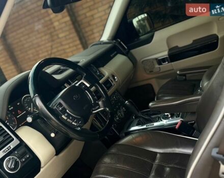 Чорний Ленд Ровер Рендж Ровер, об'ємом двигуна 5 л та пробігом 200 тис. км за 10999 $, фото 20 на Automoto.ua
