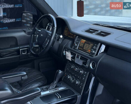 Чорний Ленд Ровер Рендж Ровер, об'ємом двигуна 5 л та пробігом 190 тис. км за 13999 $, фото 20 на Automoto.ua