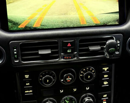 Черный Ленд Ровер Рендж Ровер, объемом двигателя 5 л и пробегом 294 тыс. км за 17000 $, фото 20 на Automoto.ua