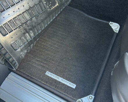 Чорний Ленд Ровер Рендж Ровер, об'ємом двигуна 5 л та пробігом 187 тис. км за 14900 $, фото 65 на Automoto.ua