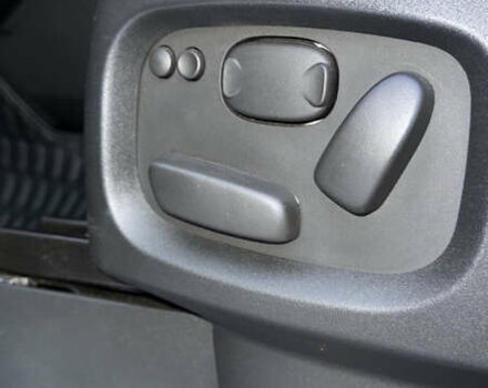 Чорний Ленд Ровер Рендж Ровер, об'ємом двигуна 2.99 л та пробігом 250 тис. км за 11900 $, фото 24 на Automoto.ua