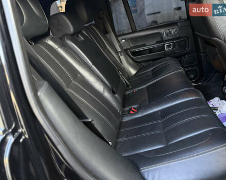 Черный Ленд Ровер Рендж Ровер, объемом двигателя 5 л и пробегом 215 тыс. км за 13500 $, фото 13 на Automoto.ua