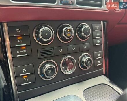 Чорний Ленд Ровер Рендж Ровер, об'ємом двигуна 5 л та пробігом 202 тис. км за 19990 $, фото 18 на Automoto.ua