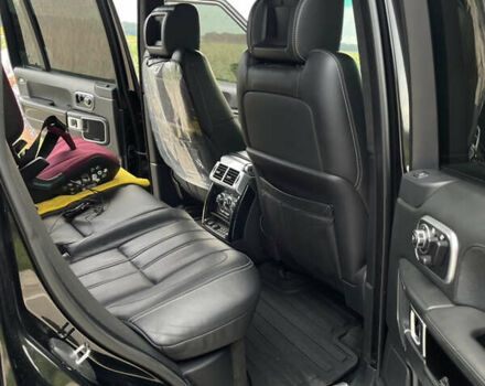 Чорний Ленд Ровер Рендж Ровер, об'ємом двигуна 5 л та пробігом 322 тис. км за 18000 $, фото 16 на Automoto.ua