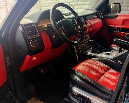 Чорний Ленд Ровер Рендж Ровер, об'ємом двигуна 5 л та пробігом 244 тис. км за 16000 $, фото 2 на Automoto.ua