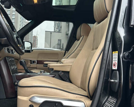 Черный Ленд Ровер Рендж Ровер, объемом двигателя 5 л и пробегом 168 тыс. км за 15900 $, фото 50 на Automoto.ua