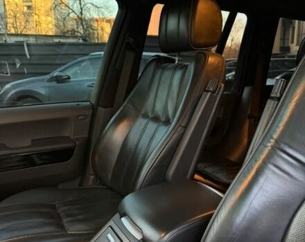Черный Ленд Ровер Рендж Ровер, объемом двигателя 5 л и пробегом 286 тыс. км за 14900 $, фото 9 на Automoto.ua