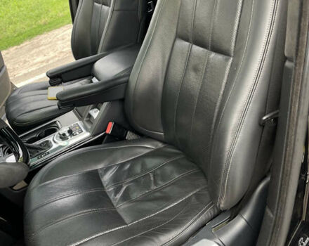 Чорний Ленд Ровер Рендж Ровер, об'ємом двигуна 5 л та пробігом 322 тис. км за 18000 $, фото 25 на Automoto.ua