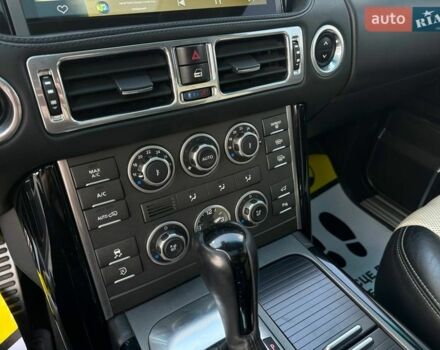 Чорний Ленд Ровер Рендж Ровер, об'ємом двигуна 5 л та пробігом 179 тис. км за 15800 $, фото 14 на Automoto.ua