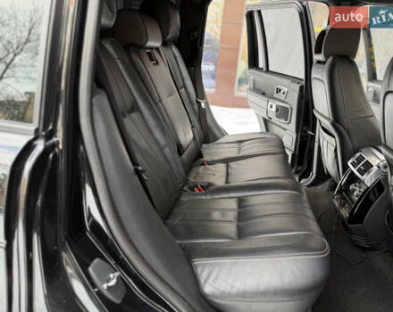 Чорний Ленд Ровер Рендж Ровер, об'ємом двигуна 5 л та пробігом 212 тис. км за 13999 $, фото 31 на Automoto.ua