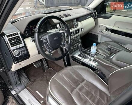 Чорний Ленд Ровер Рендж Ровер, об'ємом двигуна 5 л та пробігом 182 тис. км за 15999 $, фото 10 на Automoto.ua