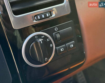 Чорний Ленд Ровер Рендж Ровер, об'ємом двигуна 5 л та пробігом 280 тис. км за 15490 $, фото 19 на Automoto.ua