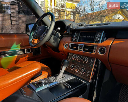 Чорний Ленд Ровер Рендж Ровер, об'ємом двигуна 5 л та пробігом 280 тис. км за 15490 $, фото 41 на Automoto.ua