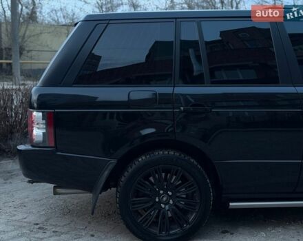Черный Ленд Ровер Рендж Ровер, объемом двигателя 5 л и пробегом 215 тыс. км за 12999 $, фото 10 на Automoto.ua