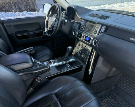 Чорний Ленд Ровер Рендж Ровер, об'ємом двигуна 5 л та пробігом 165 тис. км за 15000 $, фото 4 на Automoto.ua