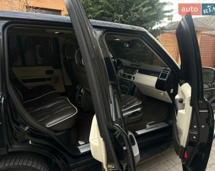 Чорний Ленд Ровер Рендж Ровер, об'ємом двигуна 5 л та пробігом 200 тис. км за 10999 $, фото 19 на Automoto.ua