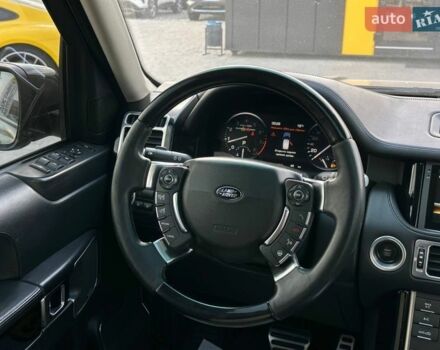 Чорний Ленд Ровер Рендж Ровер, об'ємом двигуна 5 л та пробігом 179 тис. км за 15800 $, фото 9 на Automoto.ua