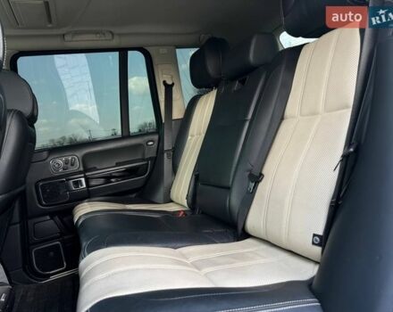 Чорний Ленд Ровер Рендж Ровер, об'ємом двигуна 5 л та пробігом 179 тис. км за 15800 $, фото 17 на Automoto.ua