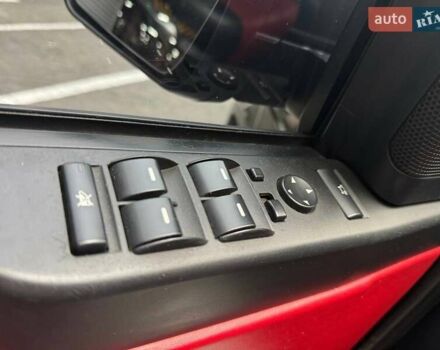 Чорний Ленд Ровер Рендж Ровер, об'ємом двигуна 5 л та пробігом 202 тис. км за 19990 $, фото 7 на Automoto.ua