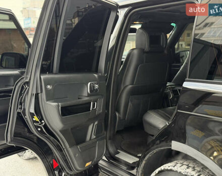 Чорний Ленд Ровер Рендж Ровер, об'ємом двигуна 5 л та пробігом 212 тис. км за 13999 $, фото 25 на Automoto.ua
