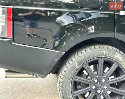 Чорний Ленд Ровер Рендж Ровер, об'ємом двигуна 5 л та пробігом 195 тис. км за 21000 $, фото 19 на Automoto.ua