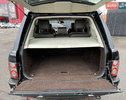 Чорний Ленд Ровер Рендж Ровер, об'ємом двигуна 5 л та пробігом 182 тис. км за 15999 $, фото 19 на Automoto.ua