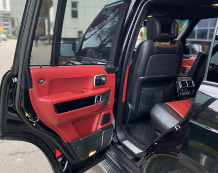 Чорний Ленд Ровер Рендж Ровер, об'ємом двигуна 5 л та пробігом 200 тис. км за 19500 $, фото 14 на Automoto.ua