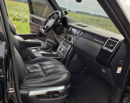 Чорний Ленд Ровер Рендж Ровер, об'ємом двигуна 5 л та пробігом 322 тис. км за 18000 $, фото 17 на Automoto.ua