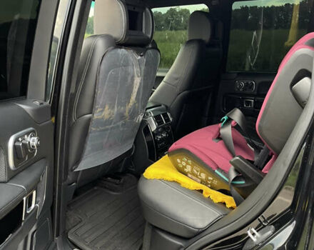 Чорний Ленд Ровер Рендж Ровер, об'ємом двигуна 5 л та пробігом 322 тис. км за 18000 $, фото 13 на Automoto.ua