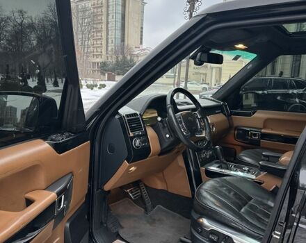 Чорний Ленд Ровер Рендж Ровер, об'ємом двигуна 5 л та пробігом 220 тис. км за 15000 $, фото 8 на Automoto.ua
