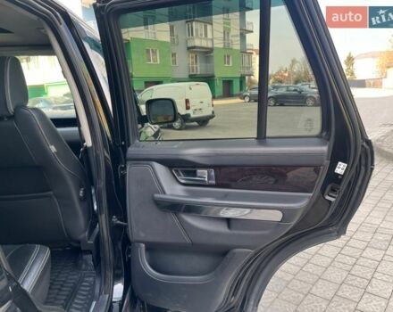 Чорний Ленд Ровер Рендж Ровер, об'ємом двигуна 3 л та пробігом 260 тис. км за 16900 $, фото 51 на Automoto.ua