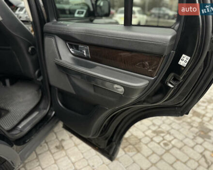 Черный Ленд Ровер Рендж Ровер, объемом двигателя 3 л и пробегом 252 тыс. км за 14500 $, фото 28 на Automoto.ua