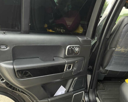 Чорний Ленд Ровер Рендж Ровер, об'ємом двигуна 5 л та пробігом 322 тис. км за 18000 $, фото 14 на Automoto.ua