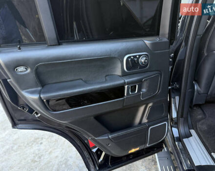 Черный Ленд Ровер Рендж Ровер, объемом двигателя 5 л и пробегом 215 тыс. км за 13500 $, фото 14 на Automoto.ua