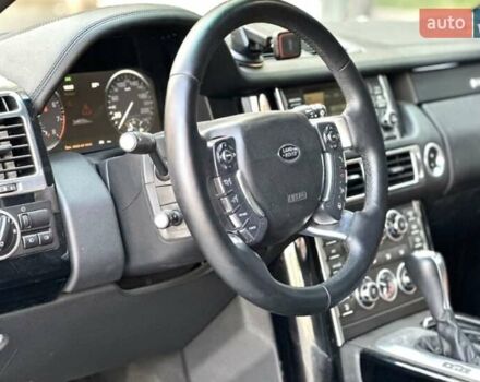 Чорний Ленд Ровер Рендж Ровер, об'ємом двигуна 5 л та пробігом 195 тис. км за 21000 $, фото 22 на Automoto.ua