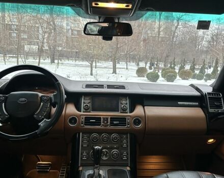 Чорний Ленд Ровер Рендж Ровер, об'ємом двигуна 5 л та пробігом 220 тис. км за 15000 $, фото 10 на Automoto.ua