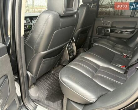 Черный Ленд Ровер Рендж Ровер, объемом двигателя 5 л и пробегом 220 тыс. км за 14000 $, фото 17 на Automoto.ua