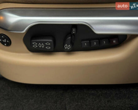 Чорний Ленд Ровер Рендж Ровер, об'ємом двигуна 5 л та пробігом 189 тис. км за 13300 $, фото 9 на Automoto.ua