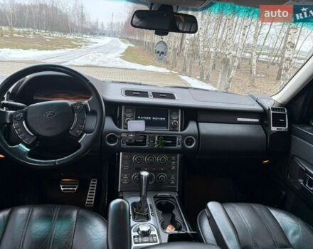 Черный Ленд Ровер Рендж Ровер, объемом двигателя 5 л и пробегом 220 тыс. км за 14000 $, фото 16 на Automoto.ua