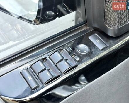 Чорний Ленд Ровер Рендж Ровер, об'ємом двигуна 5 л та пробігом 195 тис. км за 21000 $, фото 17 на Automoto.ua