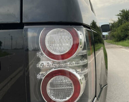 Чорний Ленд Ровер Рендж Ровер, об'ємом двигуна 5 л та пробігом 322 тис. км за 18000 $, фото 7 на Automoto.ua